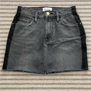 Frame Le Mini Skirt Coated Tuxedo Shadow. Color - Jive, size 23